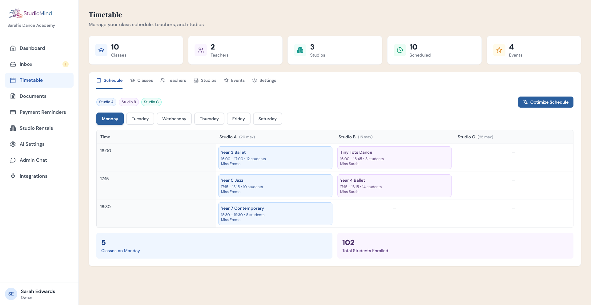 StudioMind Timetable showing weekly class schedule